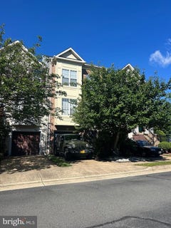 /international/us/9002-falcon-glen-ct-bristow-va-110108784221/