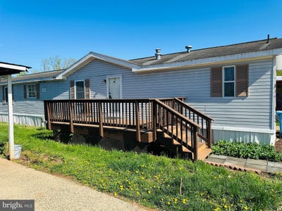 /international/us/7407-peppertree-lane-manassas-park-va-110096897204/
