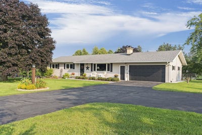 /international/us/9185-county-road-s-mount-horeb-wi-110101342125/