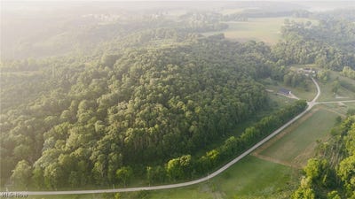 /international/us/4035-keno-road-nw-carrollton-oh-110109452563/