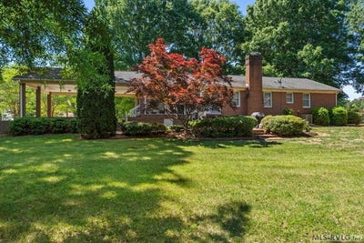 /international/us/3500-blackridge-road-la-crosse-va-110107833512/