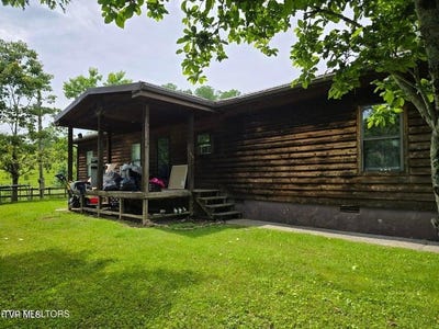 /international/us/4427-main-street-sneedville-tn-110100616096/