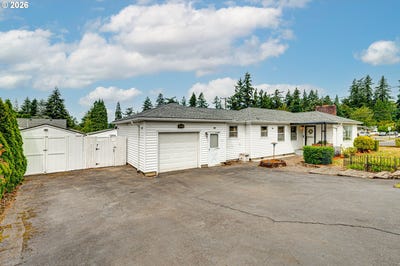 /international/us/813-n-16th-ave-kelso-wa-110109448814/