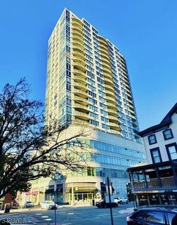 /international/us/1-spring-st-new-brunswick-city-nj-110107932338/