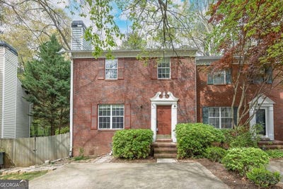 /international/us/635-anderson-walk-marietta-ga-110107002288/