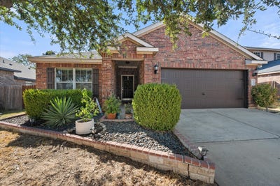 /international/us/1008-primrose-drive-sanger-tx-110110365828/