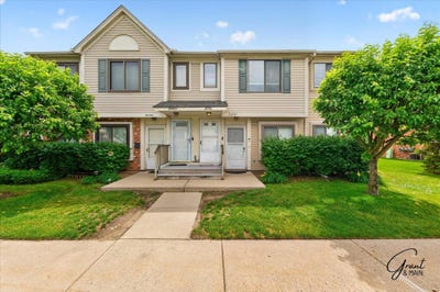 /international/us/30761-hidden-pines-lane-roseville-mi-110108937313/