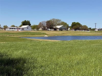 /international/us/2196-bledsoe-road-gunter-tx-110106599642/