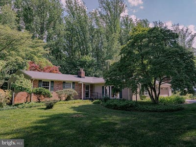 /international/us/608-whiteland-hunt-road-downingtown-pa-110108221894/
