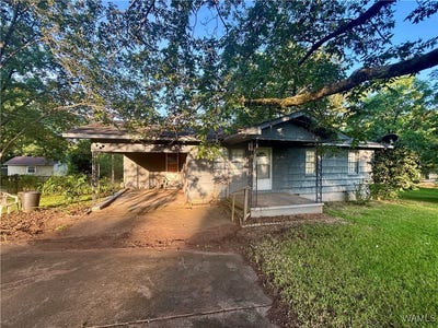 /international/us/847-walnut-street-bessemer-al-110104419308/