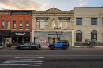 /international/us/522-s-state-street-belvidere-il-110108586966/
