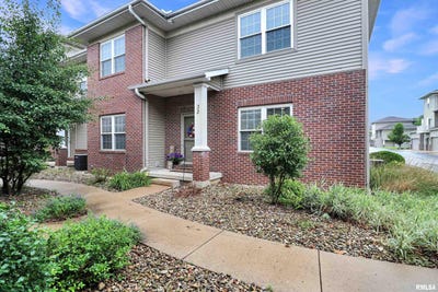 /international/us/11217-n-oakwood-drive-peoria-il-110109051381/