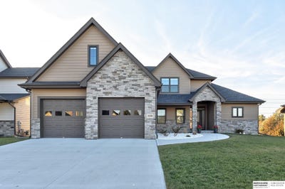 /international/us/3339-robyn-ridge-road-fremont-ne-110098257498/