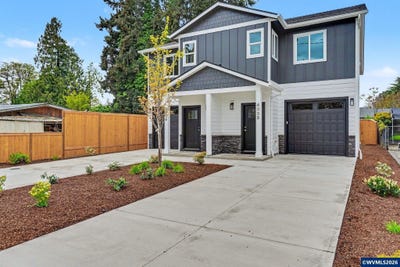 /international/us/4025-filbert-av-ne-keizer-or-110107165778/