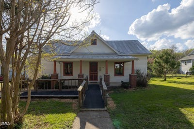 /international/us/116-west-hill-avenue-s-hillsborough-nc-110107781342/