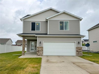 /international/us/2613-56th-avenue-s-fargo-nd-110108965214/