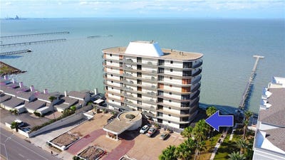 /international/us/4500-ocean-drive-unit-1b-corpus-christi-tx-110100974072/