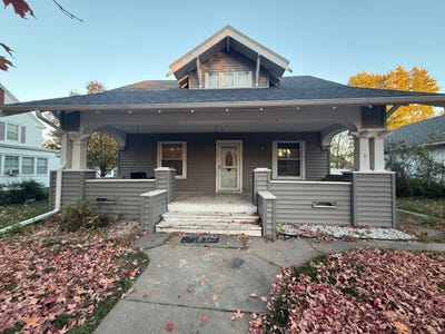 /international/us/939-south-4th-st-albion-ne-110103343076/