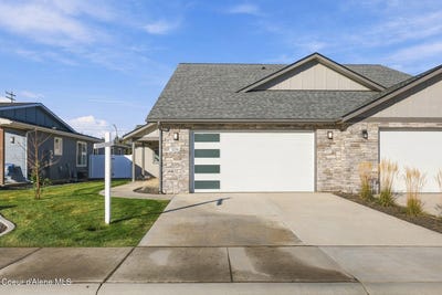 /international/us/7279-n-grafton-st-coeur-d-alene-id-110120460377/