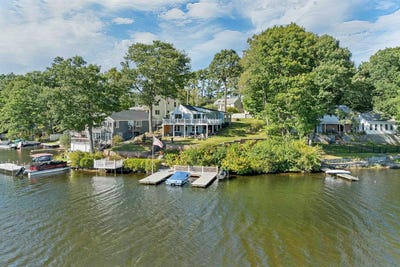 /international/us/32-lake-road-epsom-nh-110120129577/