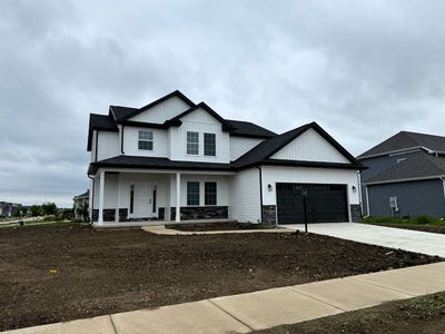 /international/us/302-sutton-drive-savoy-il-110099800825/