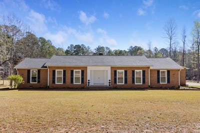 /international/us/2083-mt-carmel-rd-abbeville-sc-110104867014/