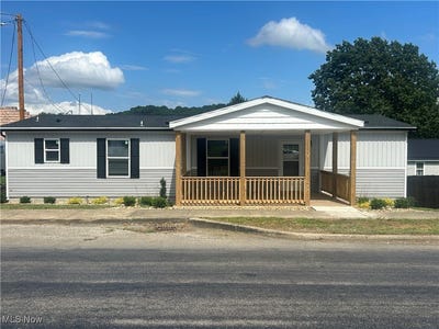 /international/us/252-front-street-philo-oh-110101023486/