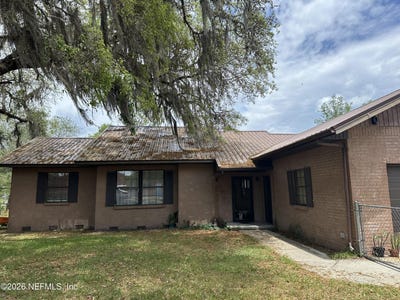 /international/us/146-kelley-smith-school-road-palatka-fl-110107933470/