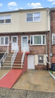 /international/us/8-van-nostrand-ave-jersey-city-nj-110109033798/