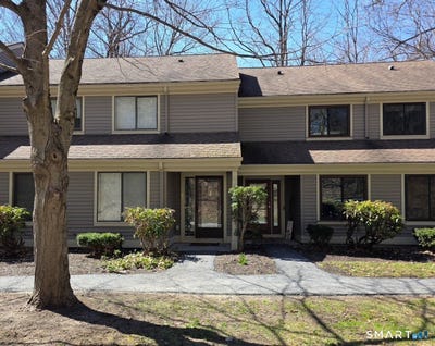 /international/us/35-riveredge-drive-winchester-ct-110105192701/