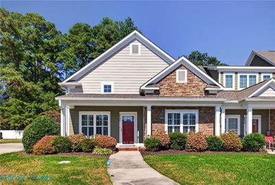/international/us/6932-colemans-crossing-avenue-hayes-va-110120533036/