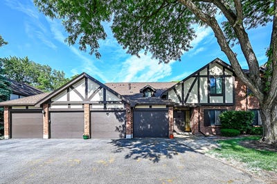 /international/us/11212-cottonwood-drive-palos-hills-il-110108383709/