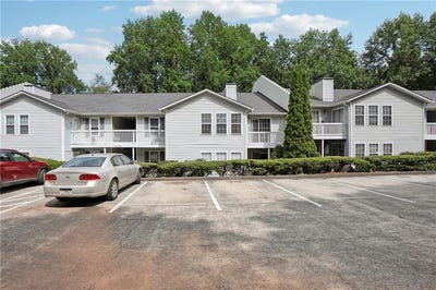 /international/us/1917-brian-way-decatur-ga-110101008303/