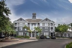 /international/us/9304-crescent-loop-circle-tampa-fl-110100748396/