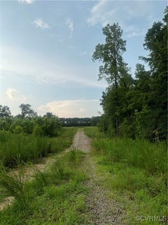 /international/us/26544-oakdale-road-waverly-va-110100770938/?lang=zh-cn