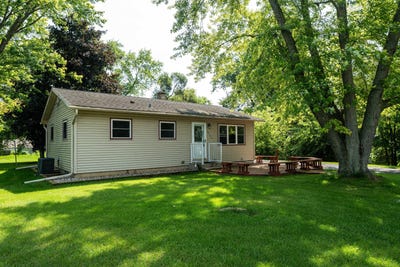 /international/us/10504-s-4th-ave-oak-creek-wi-110119621584/