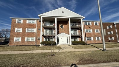 /international/us/4420-w-111th-street-oak-lawn-il-110109115865/
