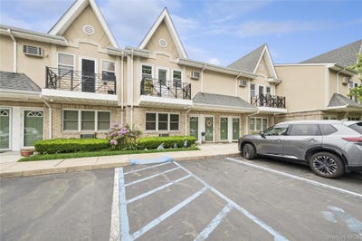 /international/us/408-cambridge-court-glen-cove-ny-110108234640/