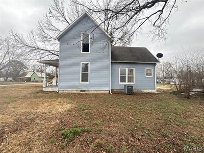 /international/us/211-s-6th-street-deepwater-mo-110120450897/