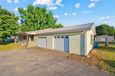 /international/us/4392-cr-2400-road-coffeyville-ks-110107933500/