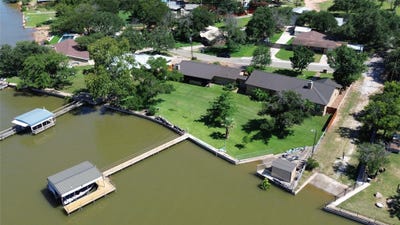 /international/us/348-carlson-cir-buchanan-dam-tx-110099766410/