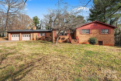 /international/us/3442-lester-street-conover-nc-110104493548/