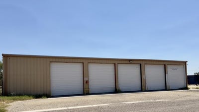 /international/us/908-n-orient-fort-stockton-tx-110120410576/