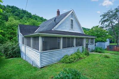 /international/us/7583-hawkins-branch-rd-frenchburg-ky-110108339699/