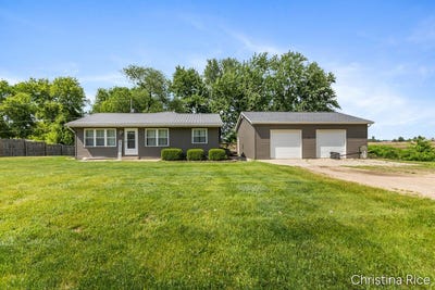 /international/us/5810-w-sidney-road-sidney-mi-110108714062/