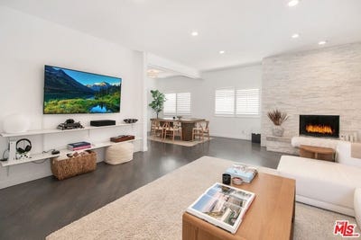 /international/us/831-westbourne-drive-west-hollywood-ca-110106207151/