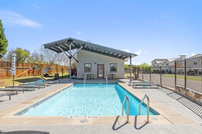 /international/us/7805-cooper-ln-austin-tx-110106309087/