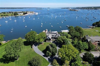 /international/us/127-harrison-avenue-newport-ri-110108553114/