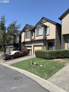 /international/us/5856-se-woodland-dr-gresham-or-110102277931/