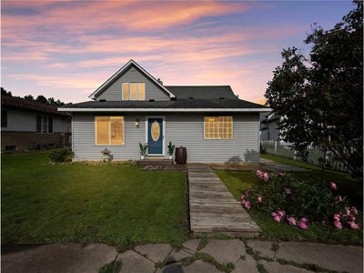 /international/us/45-oak-avenue-s-maple-lake-mn-110100264493/?lang=en
